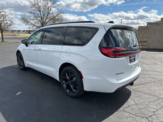 2024 Chrysler Pacifica Limited in Marysville, OH - Coughlin Marysville Chrysler Jeep Dodge RAM